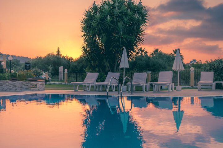 Hotel Pool