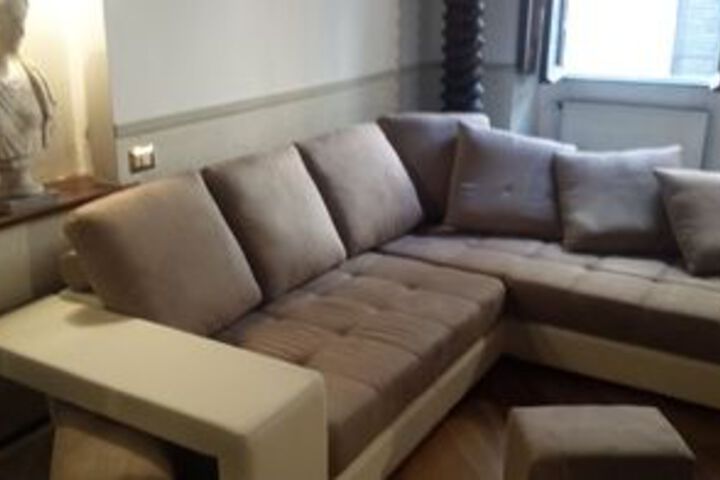 Room 11 of 12