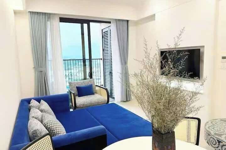 Room 41 of 76