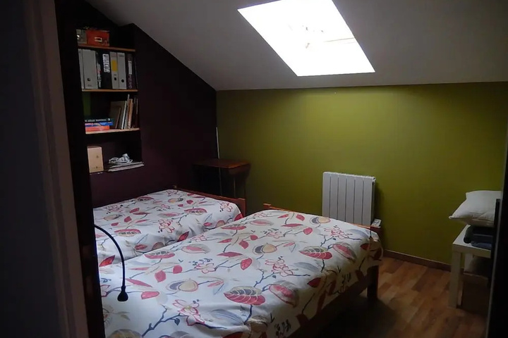 Room 3 of 9