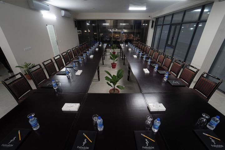 Business Center 36 of 43