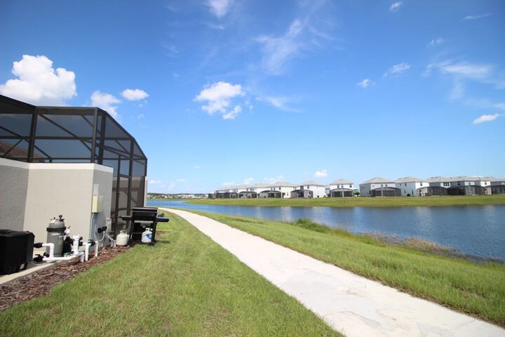 Property Grounds 47 of 64