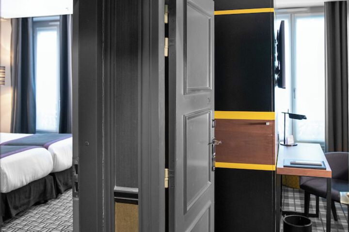 Room 22 of 41