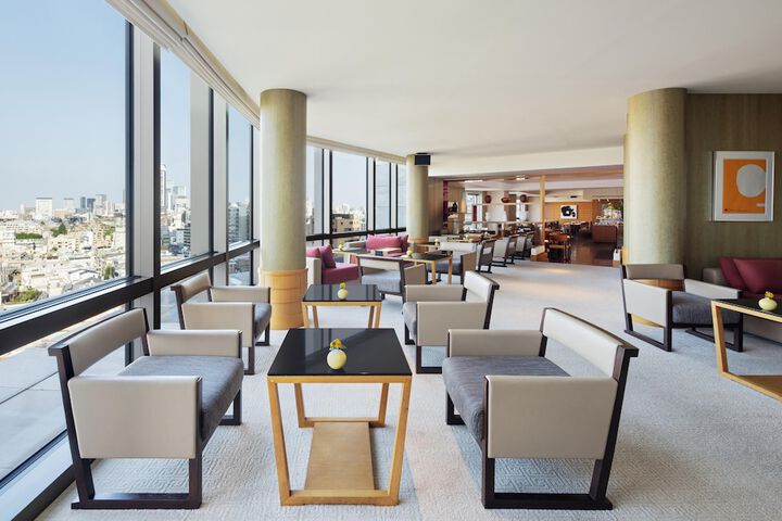 Lounge 197 of 216