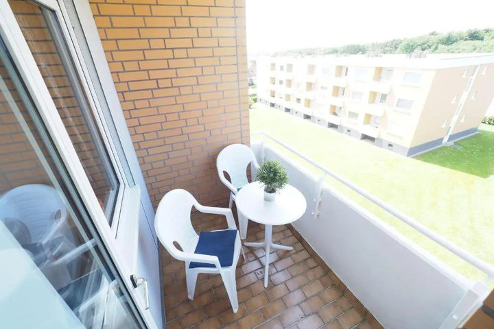 Terrace/Patio 6 of 9