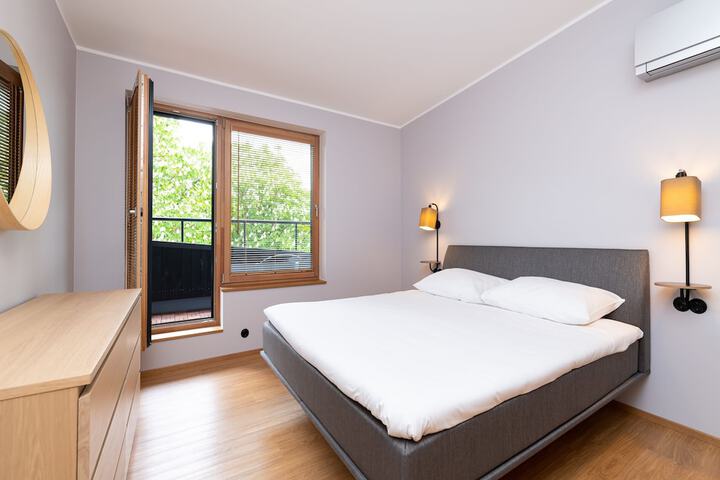 Room 7 of 60