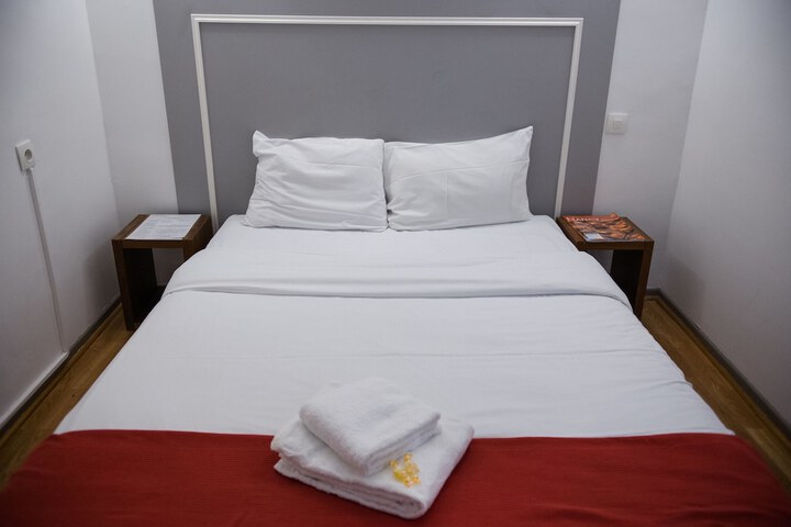 Room 5 of 46
