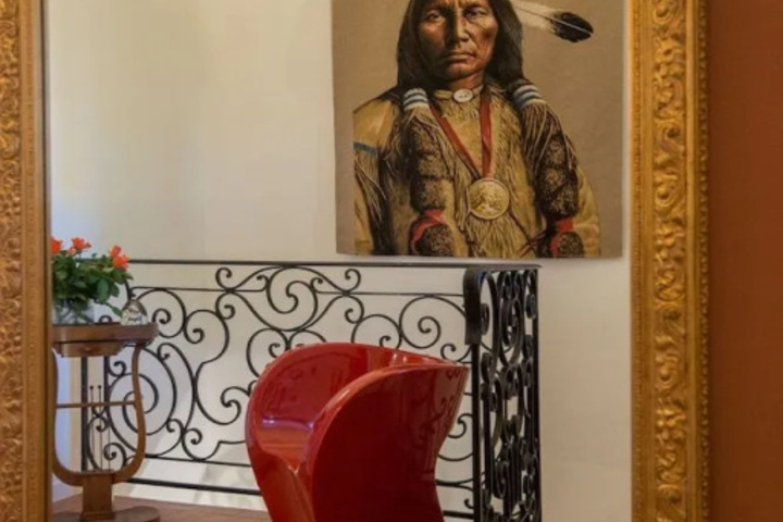 Room 15 of 19