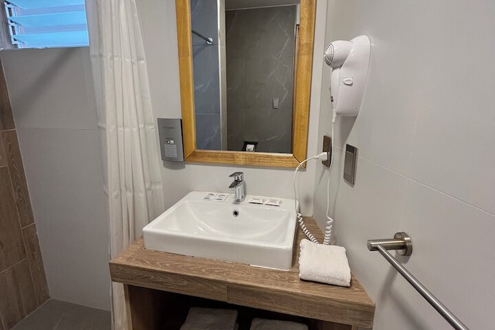 Room 130 of 167