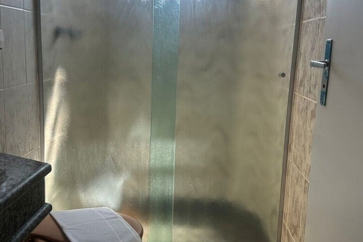Room 11 of 24