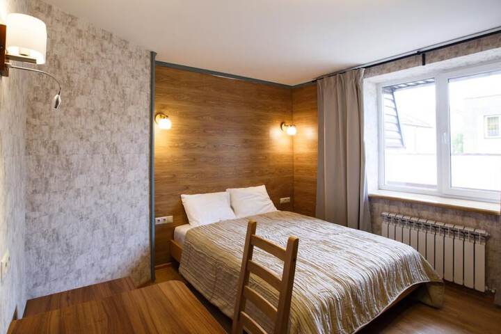 Room 1 of 27