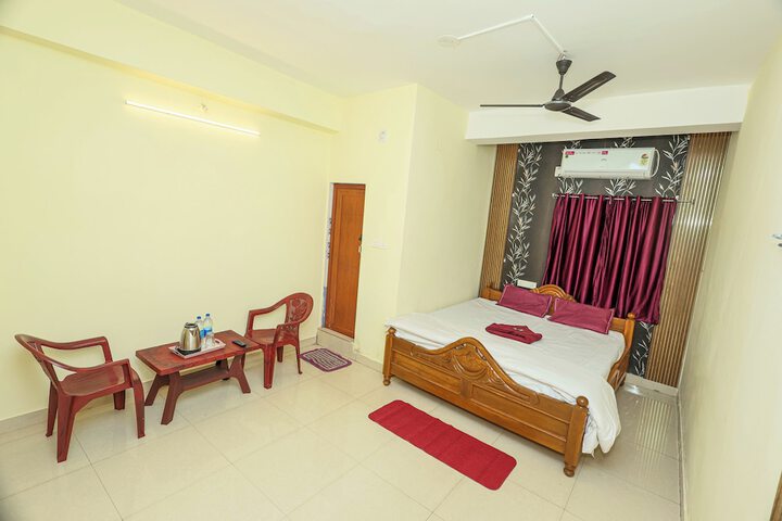 Room 13 of 24