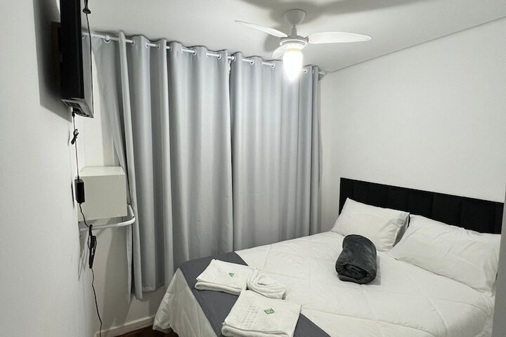 Room 7 of 16
