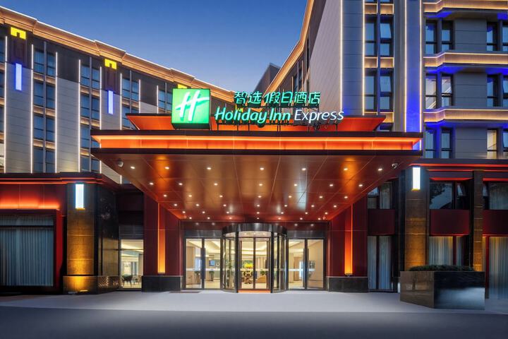Hotel 67 of 71