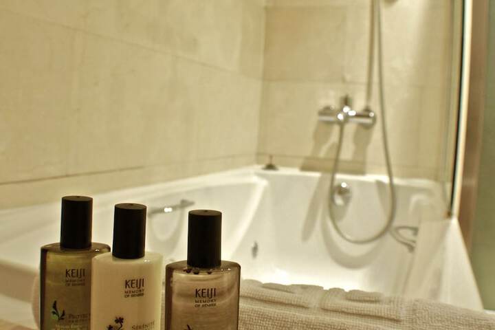 Relaxing Spa