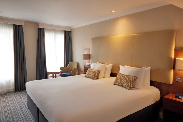 Room 10 of 53