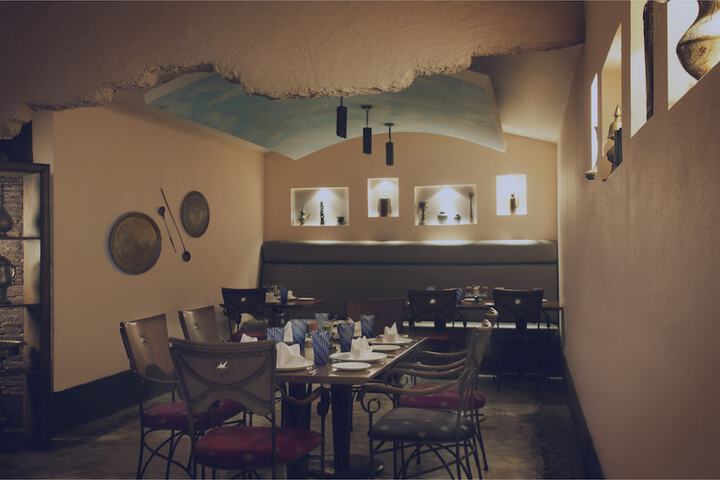 Dining 45 of 132