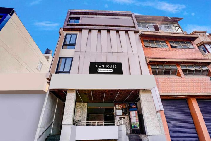 Townhouse Bangalore KR Market Metro Station