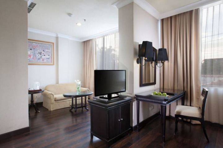 Room 14 of 32