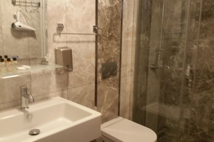Clean Restrooms