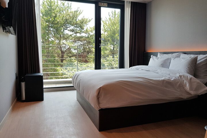 Room 34 of 69