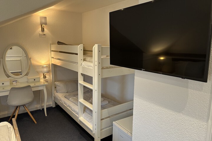 Room 40 of 109