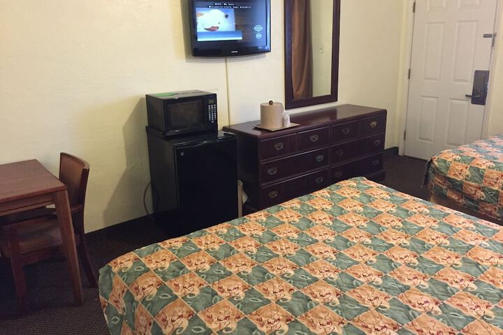 Room 23 of 50
