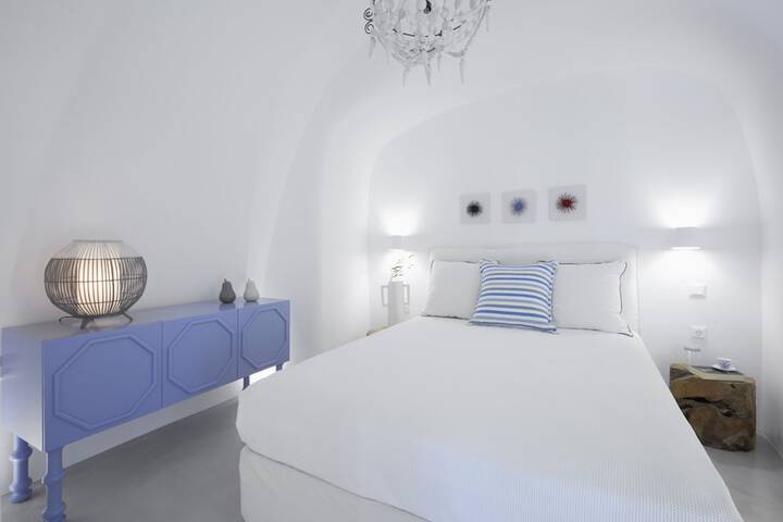 Room 5 of 72