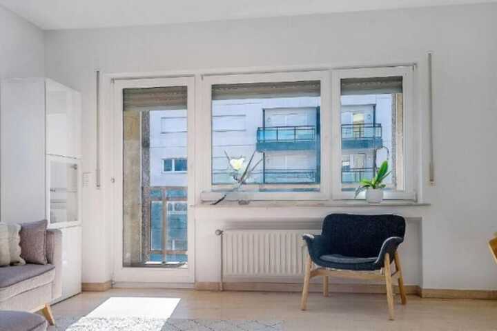 Room 8 of 25