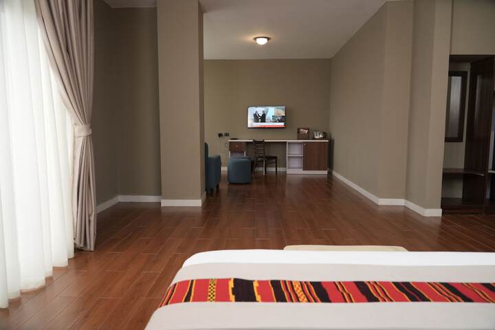 Room 32 of 63