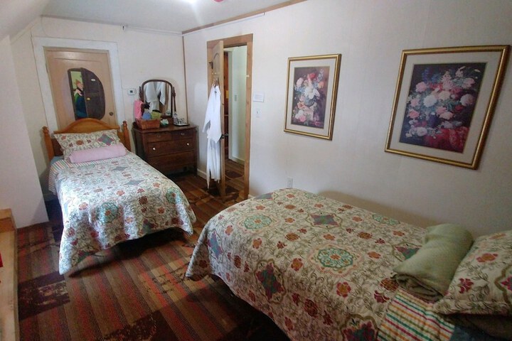 Room 9 of 21