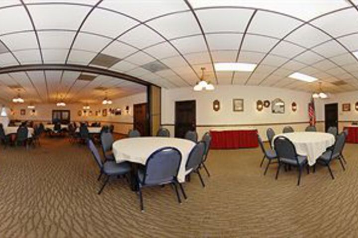 Ballroom/Hall 2 of 29