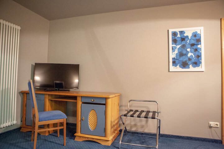 Room 42 of 91