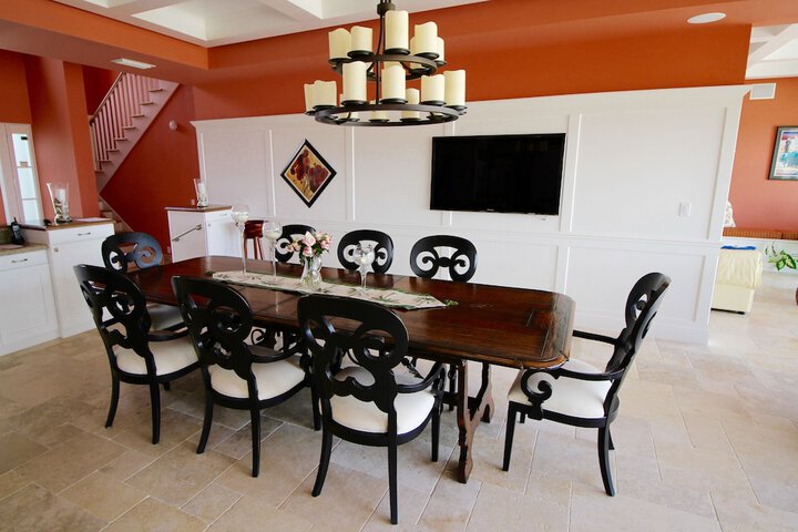 Room 6 of 23