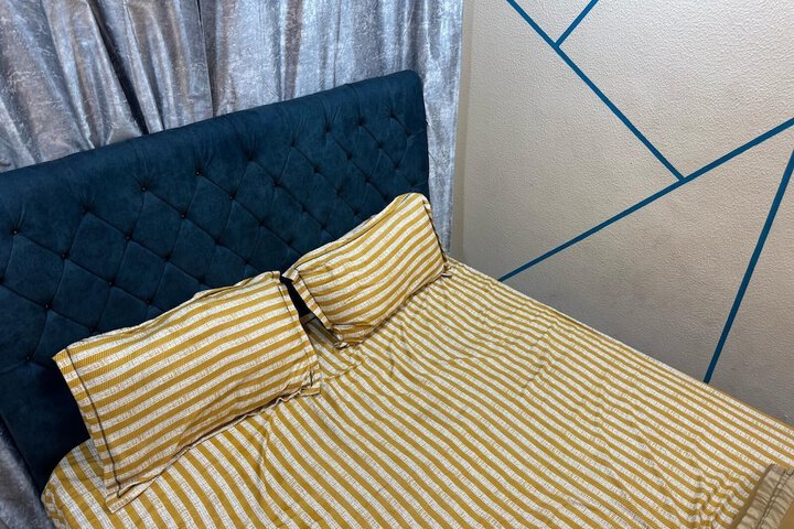 Room 4 of 11