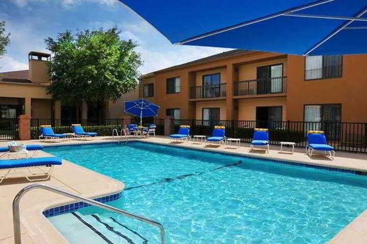Days Inn Fort Worth in Fort Worth, TX