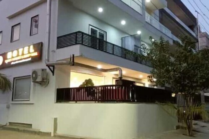 Hotel 43 of 43