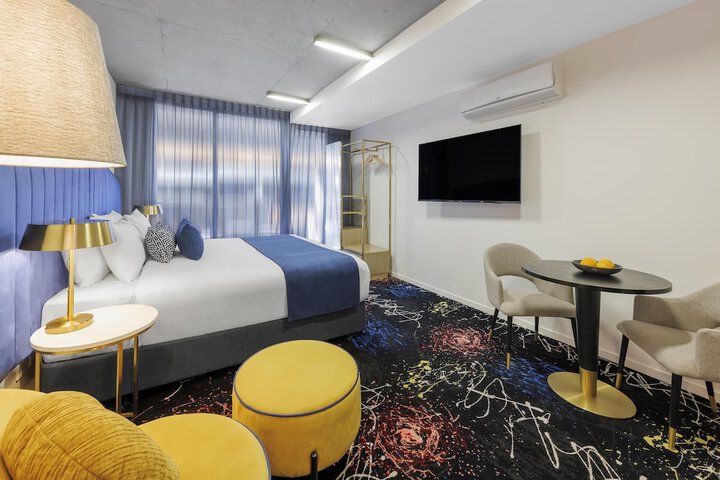 Room 21 of 112