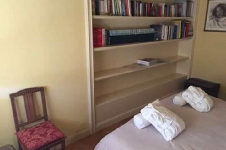 Room 16 of 19