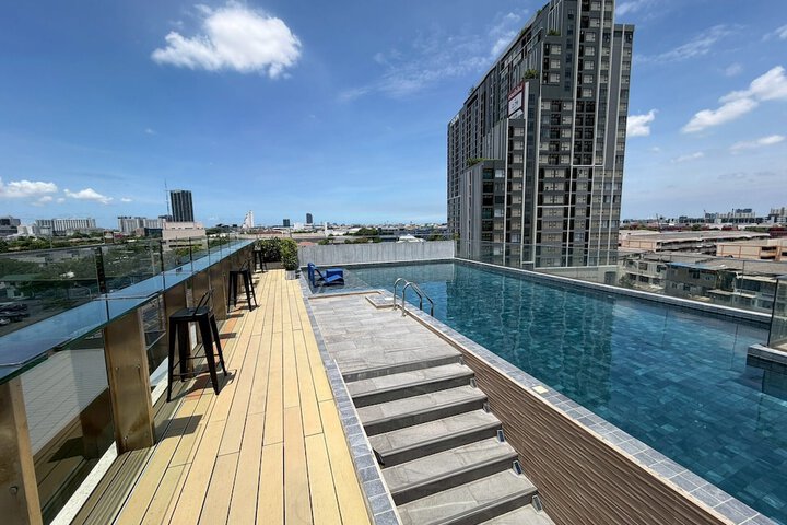 Pool 24 of 38