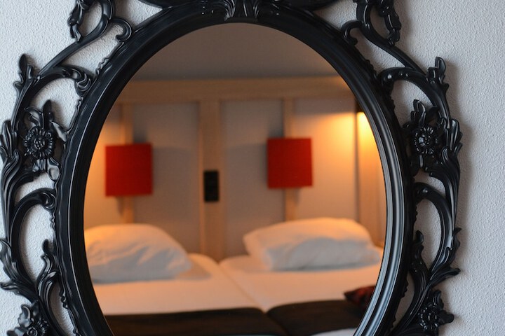 Room 14 of 48