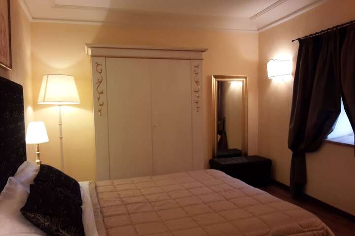 Room 21 of 95