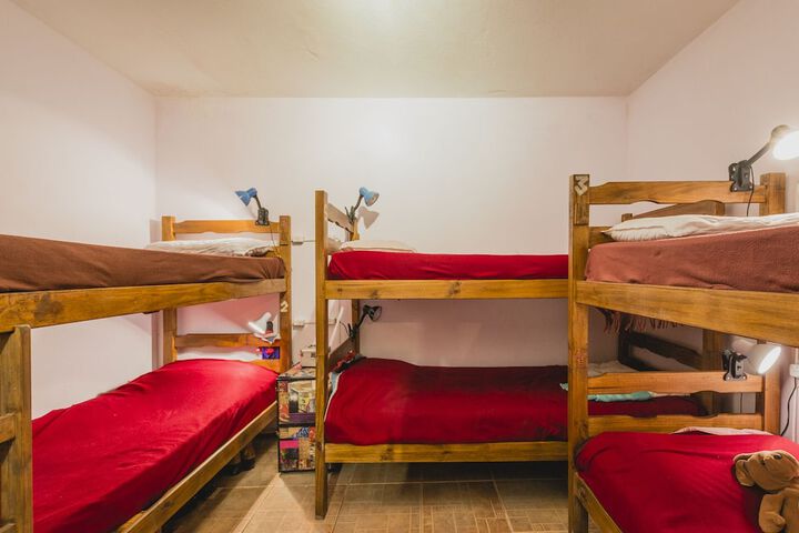 Room 5 of 15