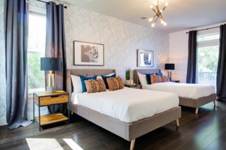 Room 44 of 63