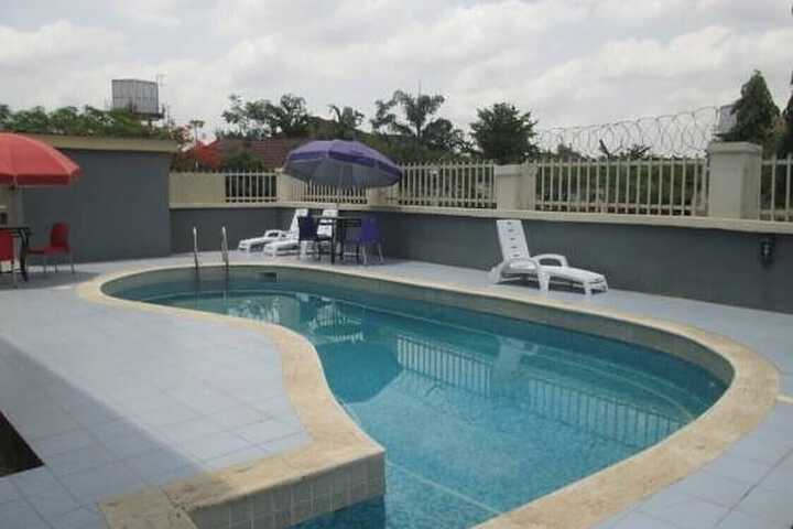 Pool 9 of 13