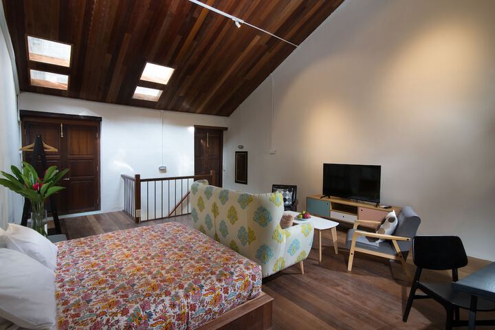 Room 7 of 46