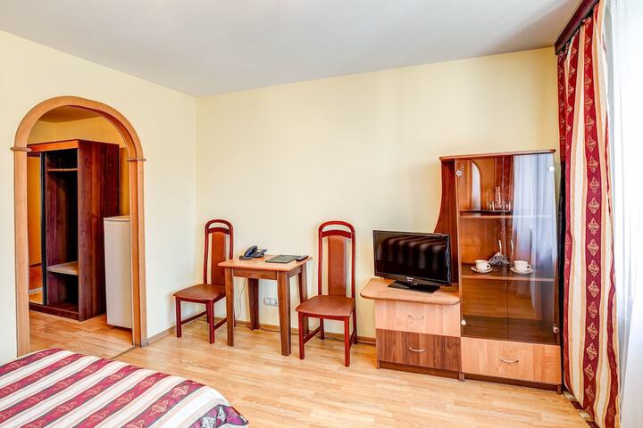 Room 3 of 52