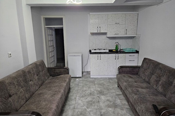Room 9 of 50
