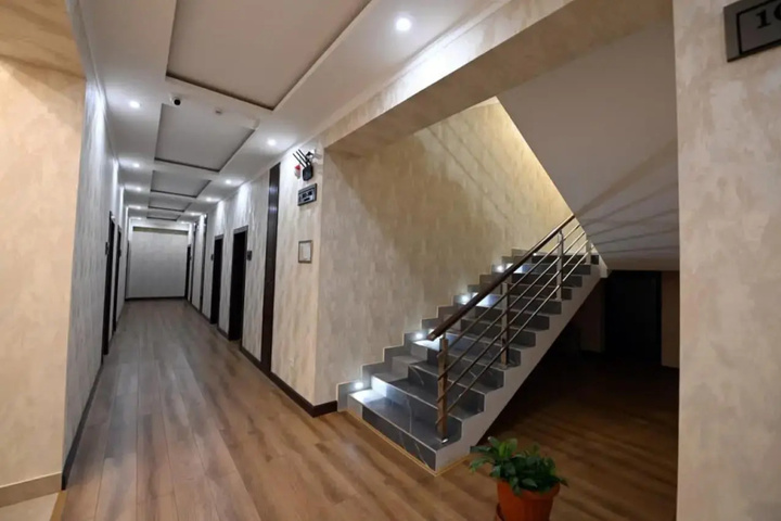 Room 14 of 16