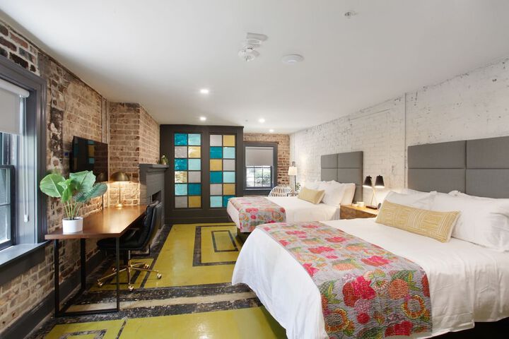 Room 84 of 164